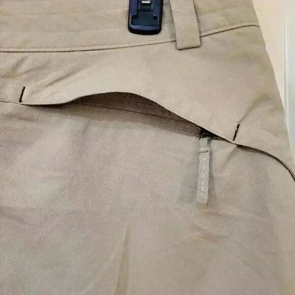 Columbia Women's Tan Poly Shorts w Pockets - Picture 8 of 12